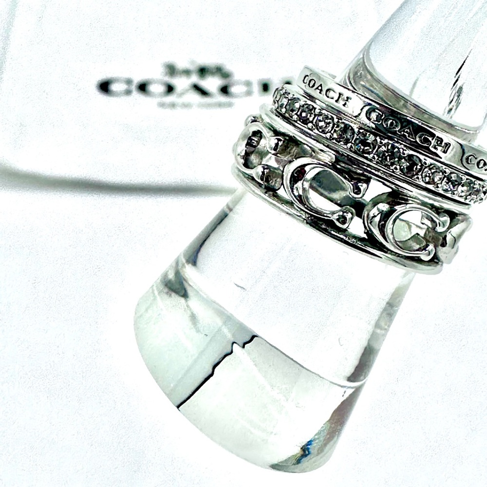 🍍𝑨𝑹𝑺𝑰 𝒊𝒔 𝑳𝒊𝒗𝒆‼️🦁 Come join the live fun!! - Picture 13 of 17